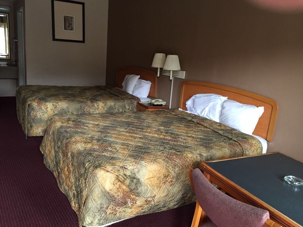 Franklin Econo Lodge מראה חיצוני תמונה